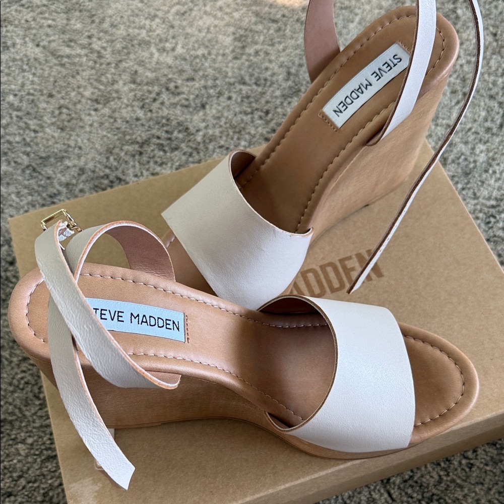 Steve Madden Cream Wedge Sandals